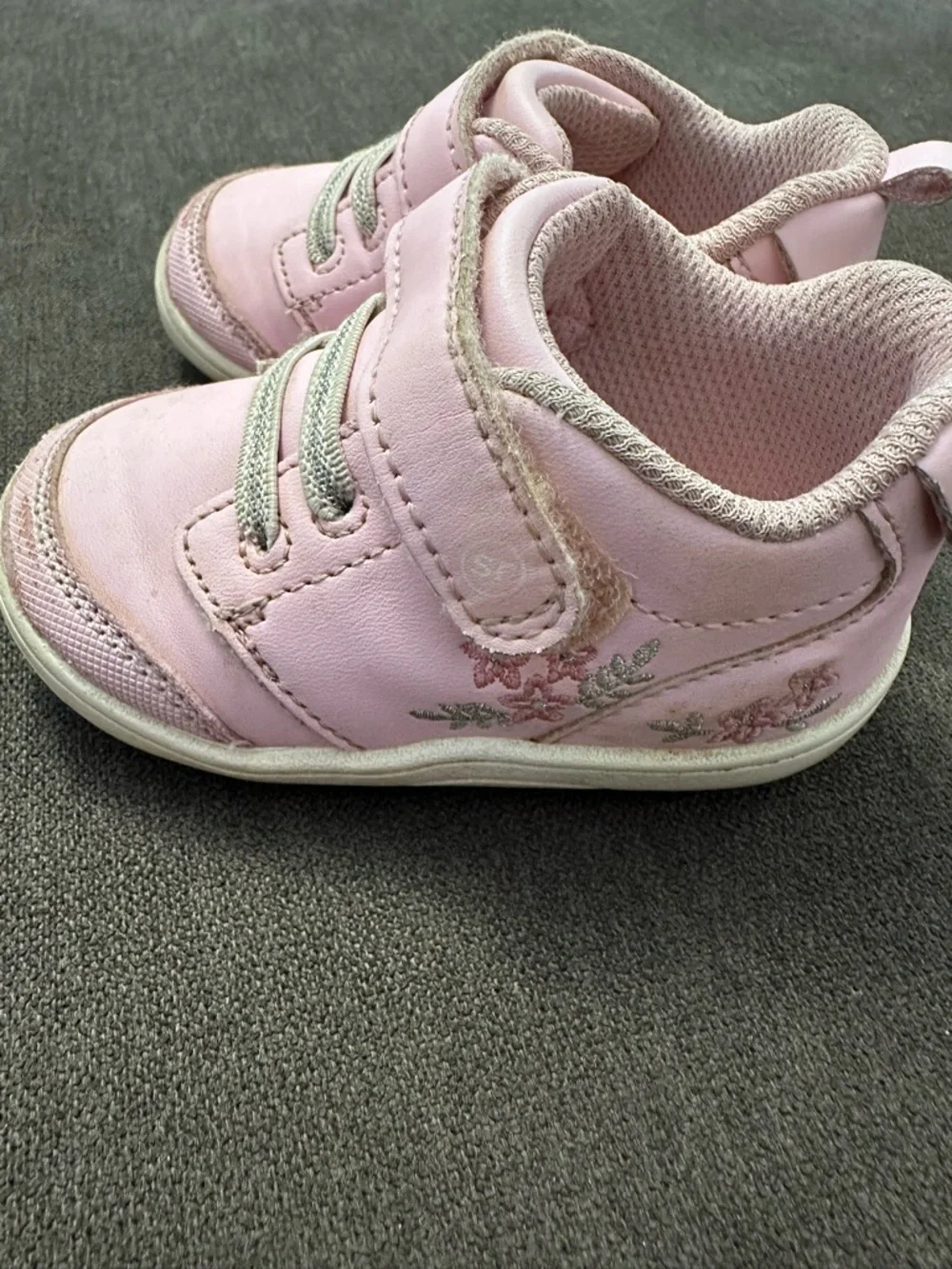 Stride Rite SR Taye 2.0 Pink Baby Sneakers Size 4 Toddler Shoes